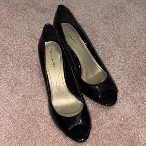 NWOT Tahari Elegant Black Peep-Toe Heels